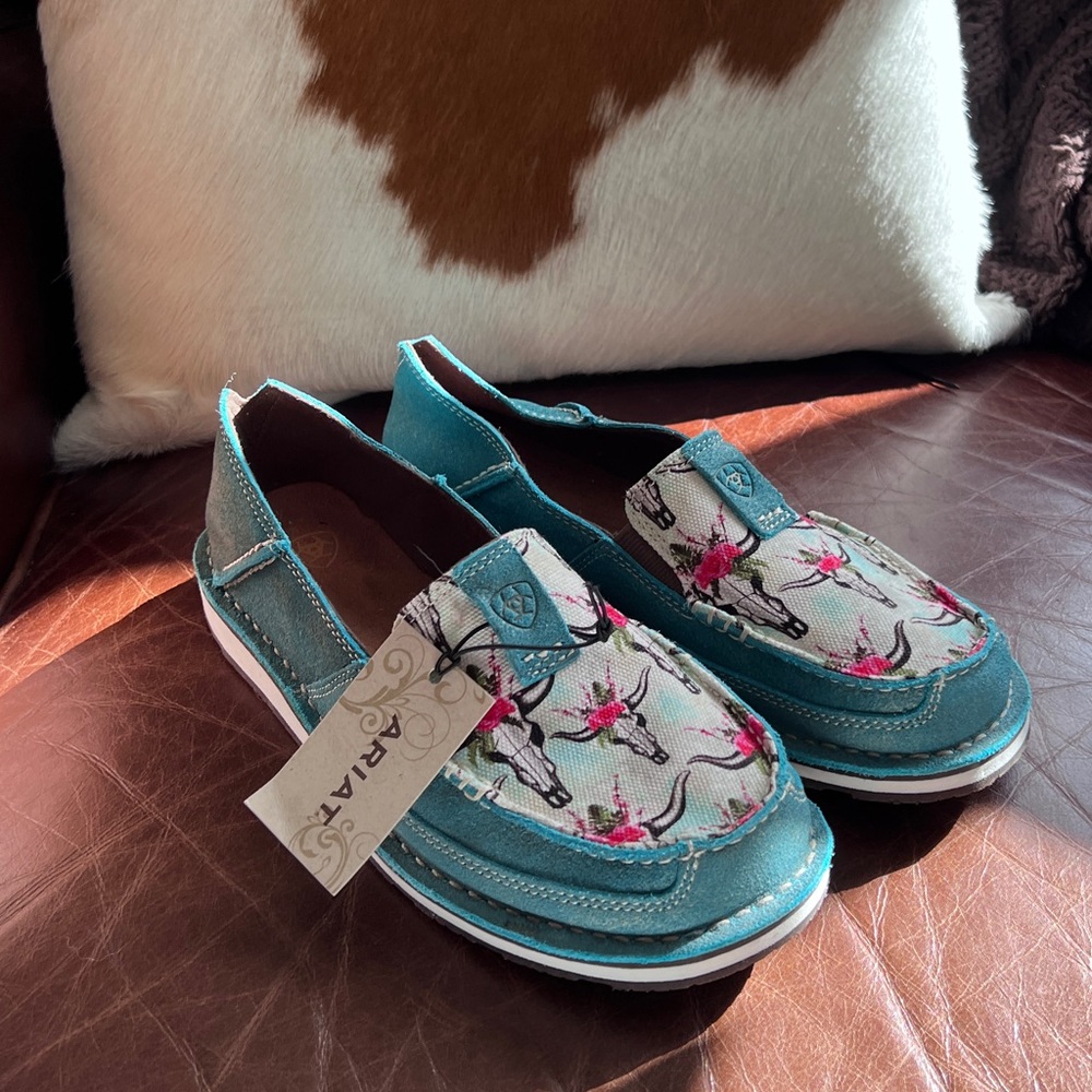 Ariat cruisers 7.5